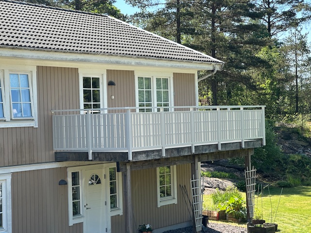 Composite fence delivered to a project in Kungsbacka